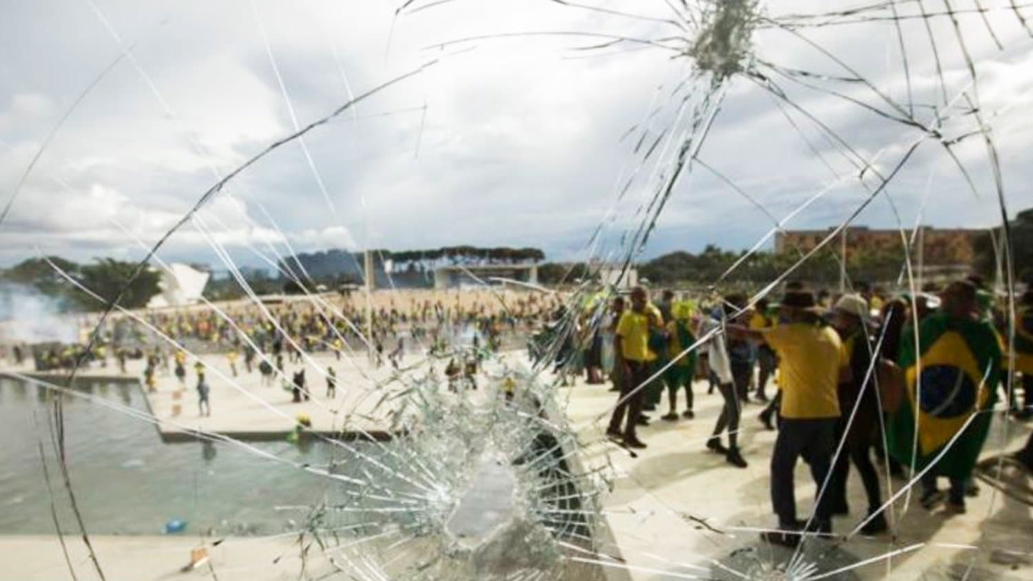 8 de Janeiro: O Dia que Abalou o Brasil