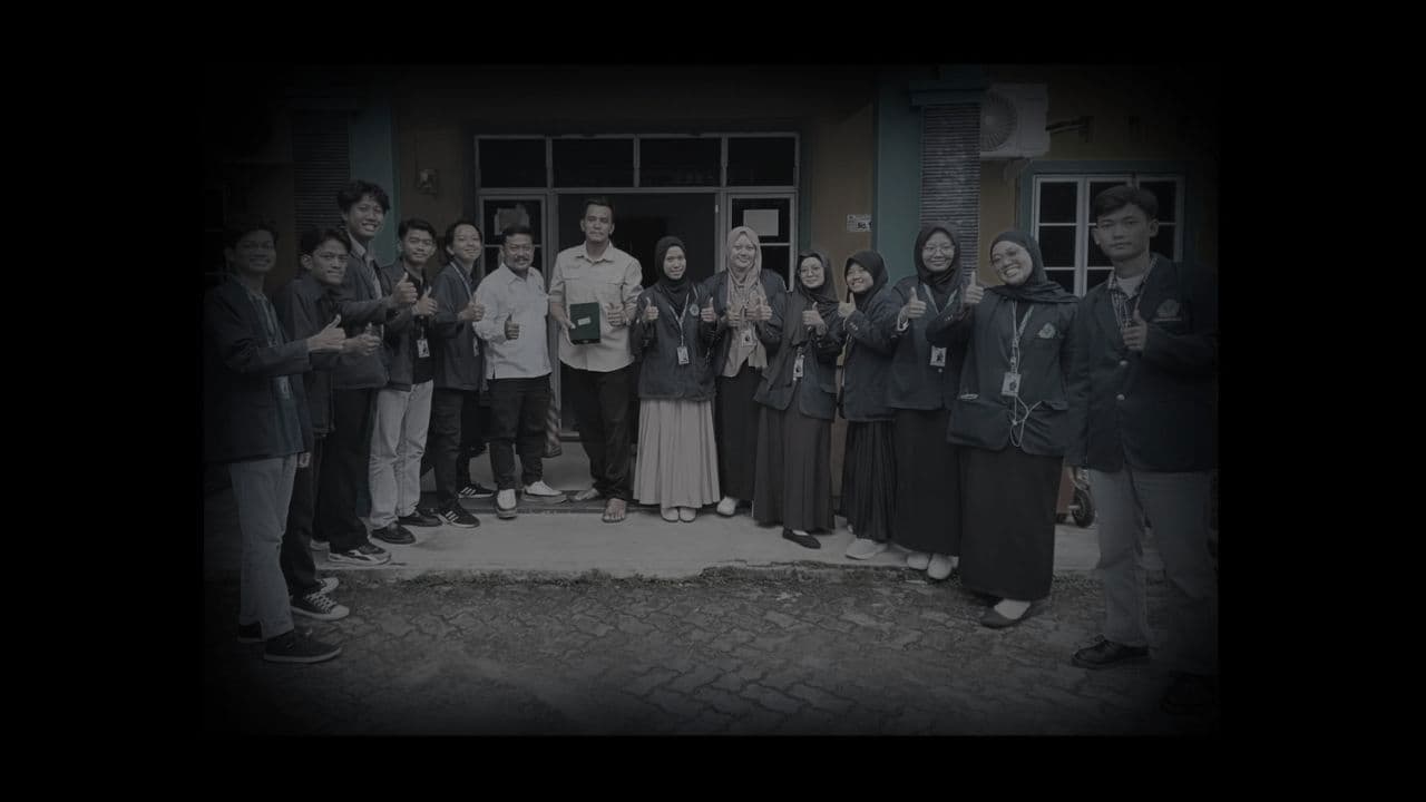 BERAKIT - Rakit Ke Hulu Rindunya Kemudian