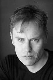 Carrington Vilmont photo 2