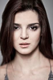 Clara Lago photo 8