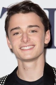 Noah Schnapp photo 4