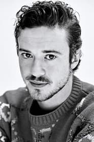 Joseph Quinn photo 6