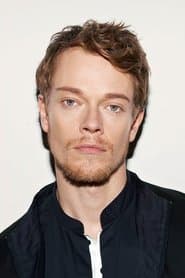 Alfie Allen photo 4