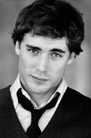 Dustin Milligan photo 7