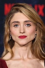 Natalia Dyer photo 9