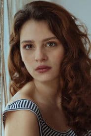 Lara Tremouroux photo 2