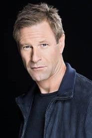 Aaron Eckhart photo 5