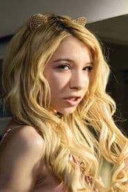 Kenzie Reeves photo 4