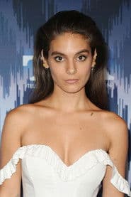 Caitlin Stasey photo 10