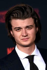 Joe Keery photo 10