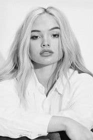 Natalie Alyn Lind photo 4