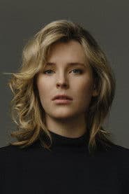 Charlotte Aubin photo 2