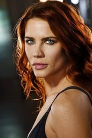 Courtney Hope photo 4