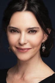 Hande Ataizi photo 9