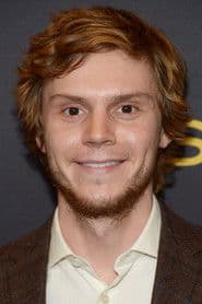 Evan Peters photo 7
