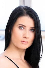 Nicole Black photo 3