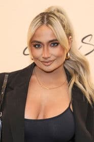 Saffron Barker photo 2