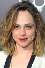 Fiona Dourif photo 2