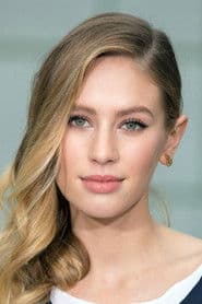 Dylan Penn photo 3