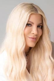 Tori Spelling photo 2