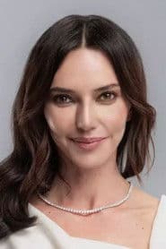 Hande Ataizi photo 8