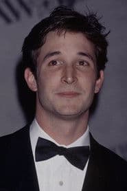 Noah Wyle photo 5
