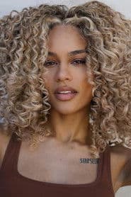 Scarlit Scandal photo 3