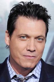 Holt McCallany photo 9