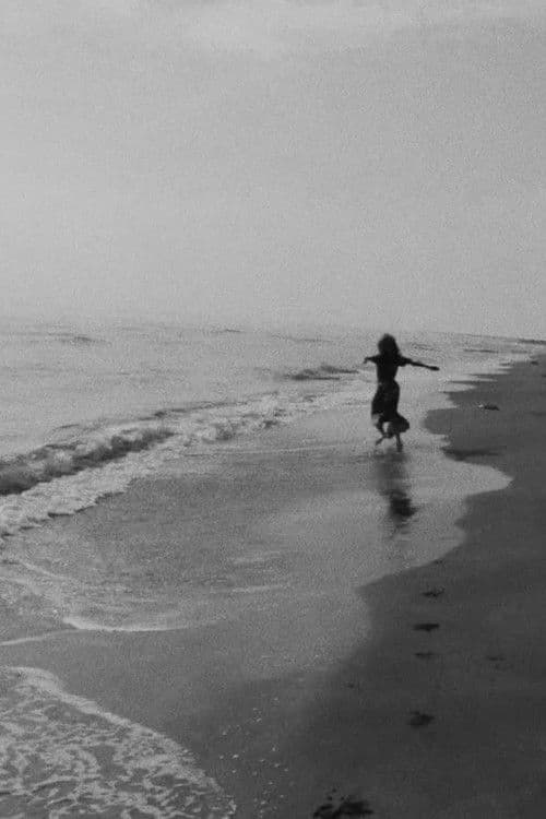 Alfonsina y el Mar - Natalia Lafourcade (Video Oficial)